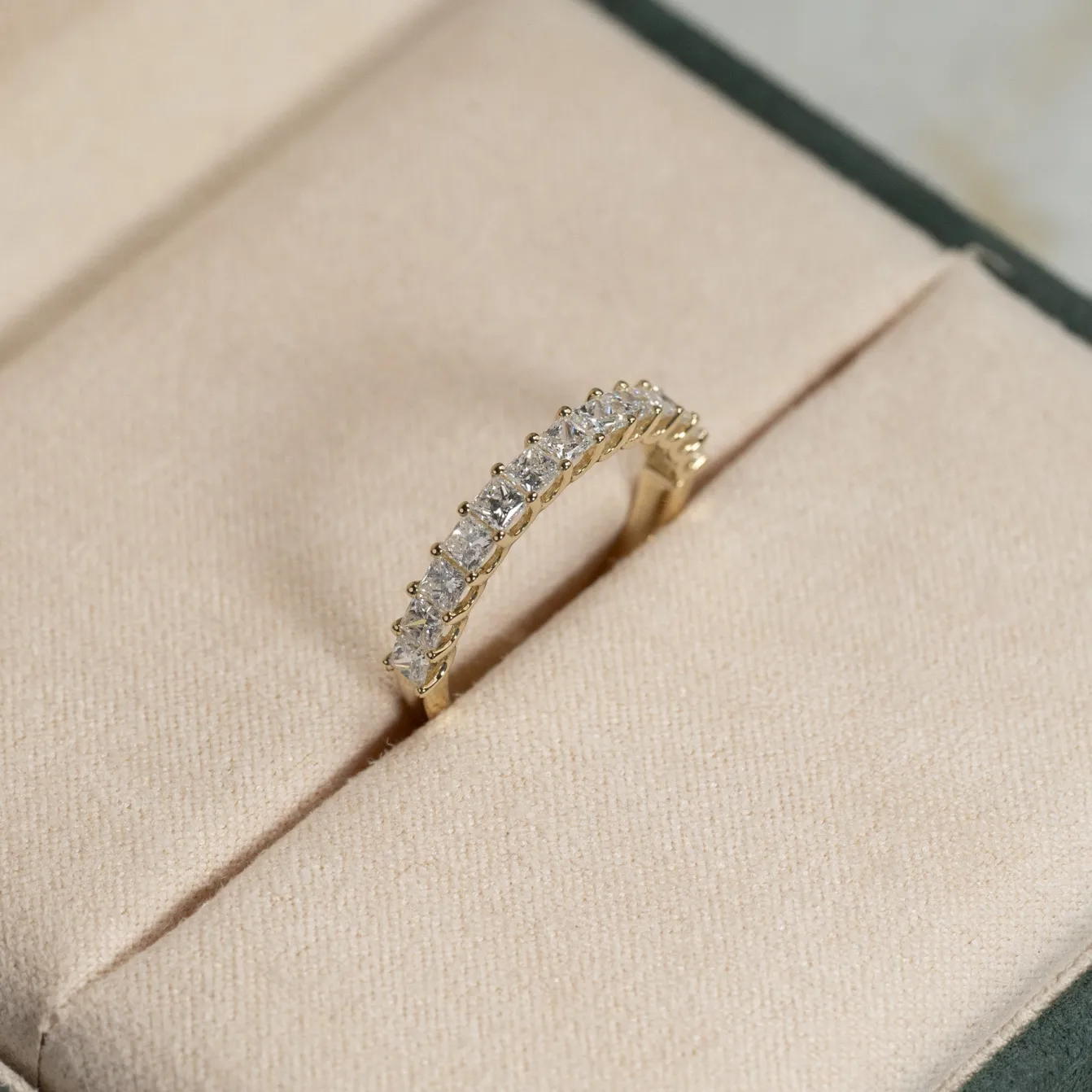 PRINCESS-CUT HALF-ALLIANCE DIAMOND RING - 1.0ct - YG