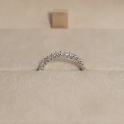 PRINCESS-CUT HALF-ALLIANCE DIAMOND RING - 0.5ct - WG