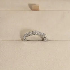 PRINCESS-CUT HALF-ALLIANCE DIAMOND RING - 1.5ct - WG