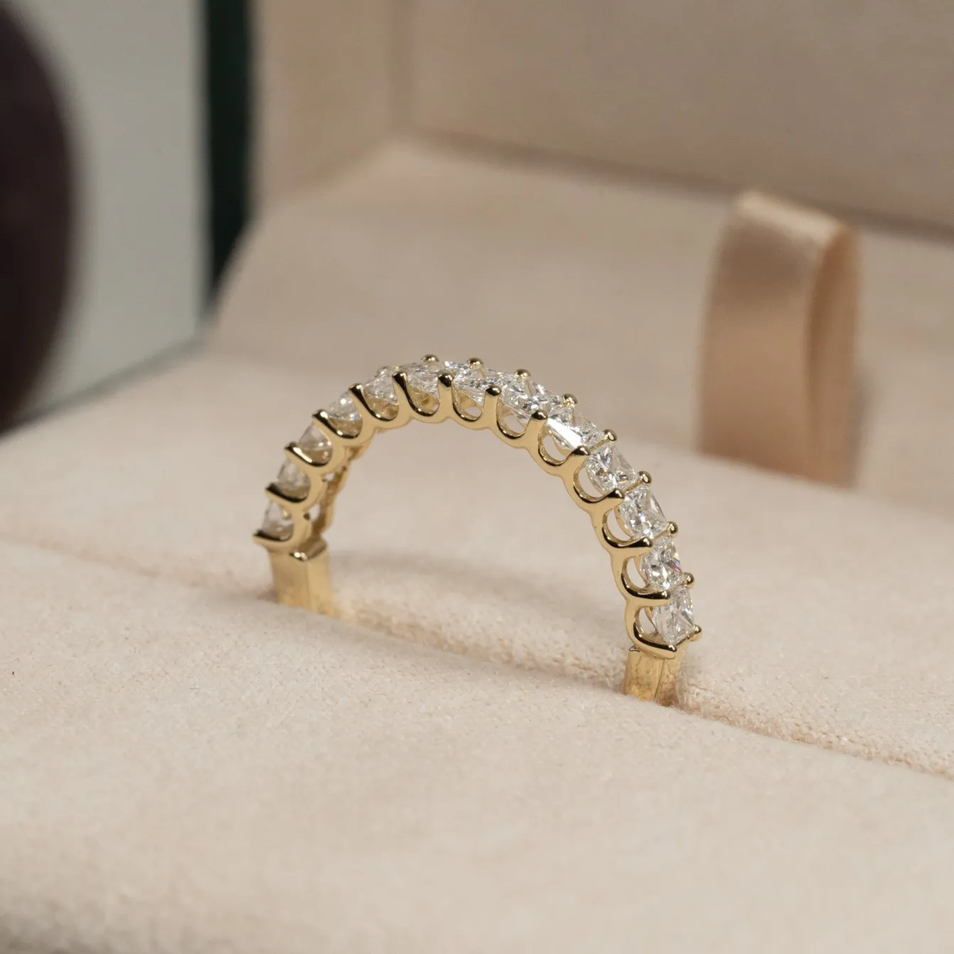 PRINCESS-CUT HALF-ALLIANCE DIAMOND RING - 1.0ct - YG