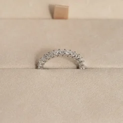 PRINCESS-CUT HALF-ALLIANCE DIAMOND RING - 1.0ct - WG