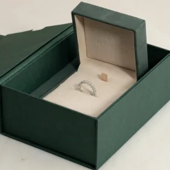 PRINCESS-CUT HALF-ALLIANCE DIAMOND RING - 1.5ct - WG