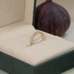PRINCESS-CUT HALF-ALLIANCE DIAMOND RING - 1.0ct - YG