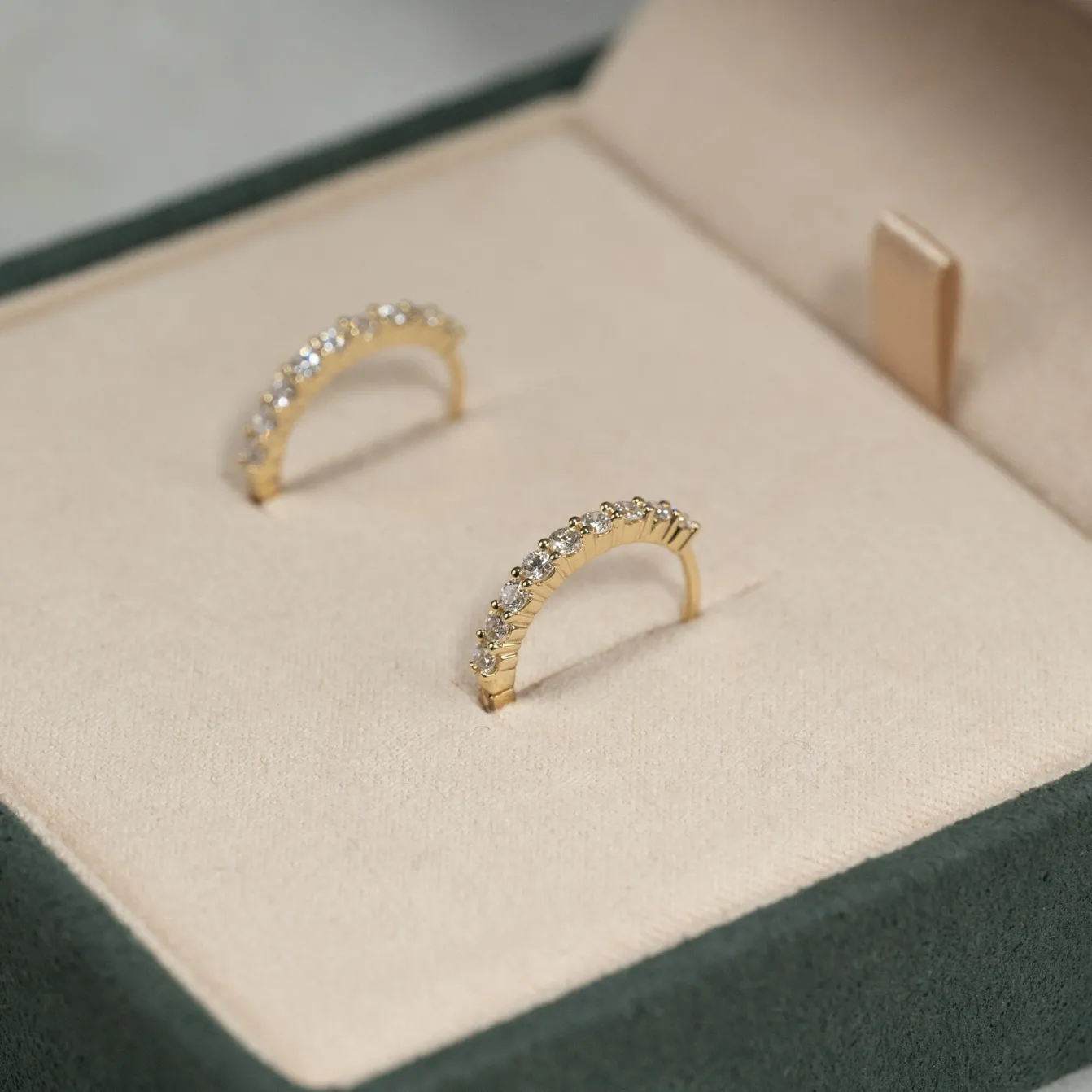 PRONG DIAMOND CREOL EARRING - 0.5ct - YG