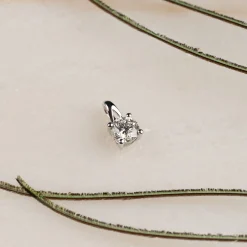 PRONG SOLITAIRE DIAMOND PENDANT - 0.75ct - WG