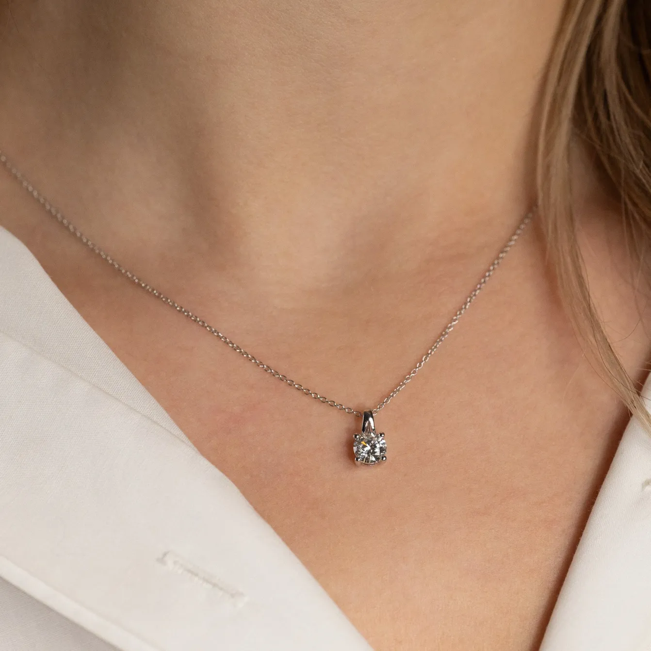 PRONG SOLITAIRE DIAMOND PENDANT - 0.75ct - WG