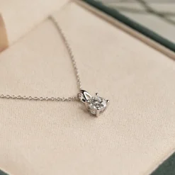 PRONG SOLITAIRE DIAMOND PENDANT - 0.75ct - WG