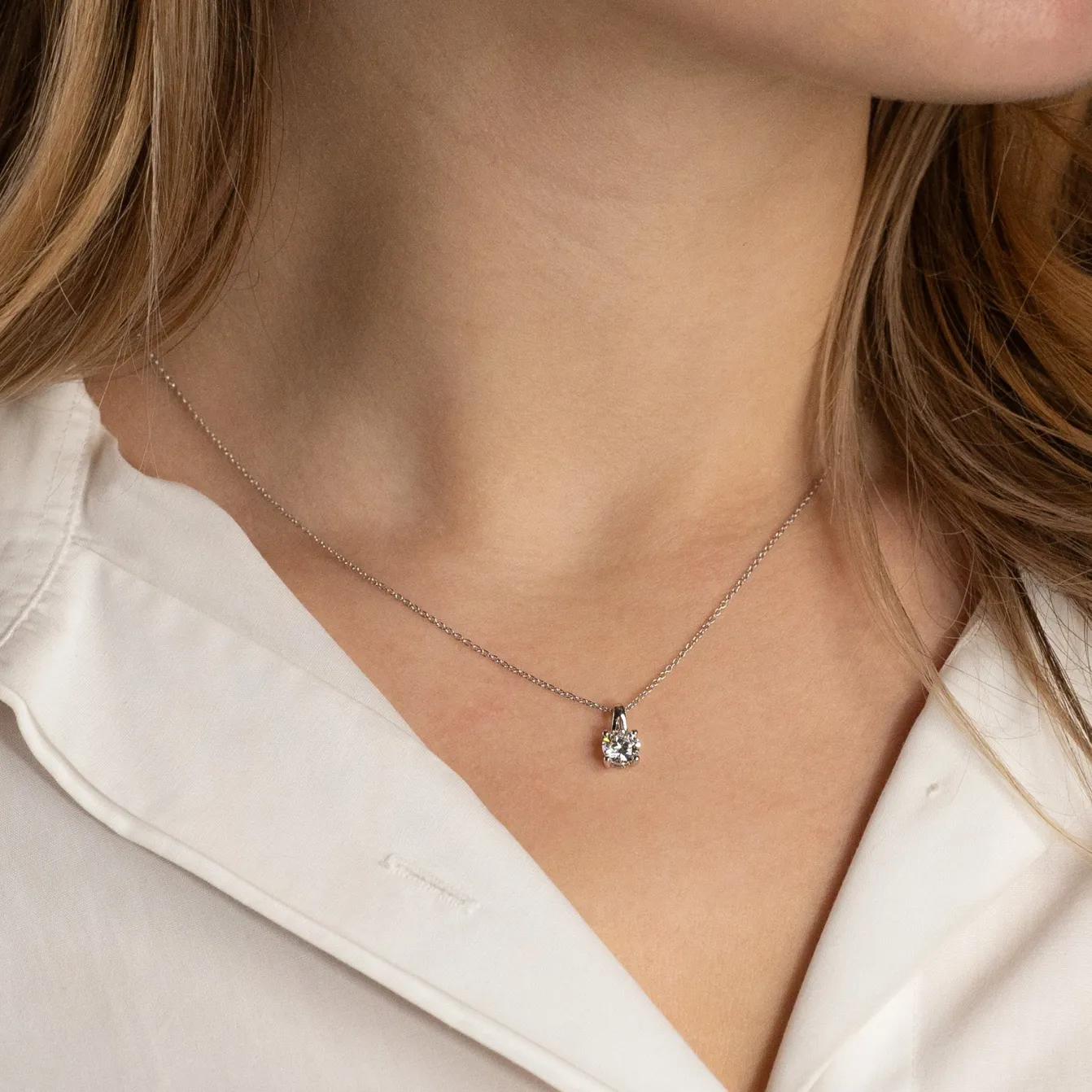 PRONG SOLITAIRE DIAMOND PENDANT - 0.75ct - WG
