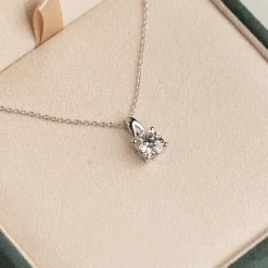 PRONG SOLITAIRE DIAMOND PENDANT - 1.0ct - WG