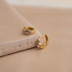 REBEKKA CRYSTAL GOLDEN CREOL EARRING - Sisi Copenhagen