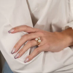 REGINA PEARL SOLID GOLD RING
