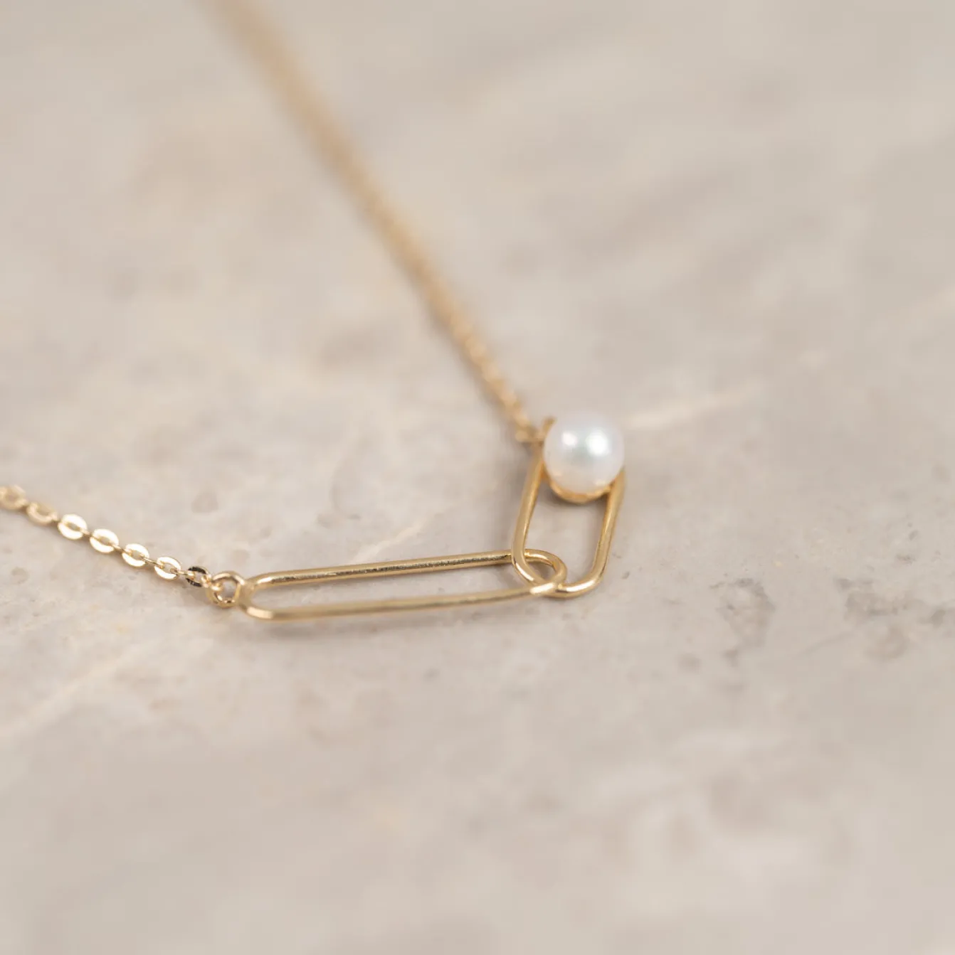 RIVA PEARL SOLID GOLD NECKLACE