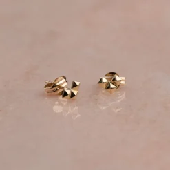 RIVET HEART SOLID GOLD STUD EARRING - Sisi Copenhagen