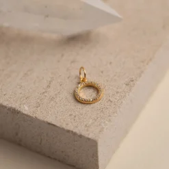 ROBERTA CRYSTAL GOLDEN PENDANT - Sisi Copenhagen