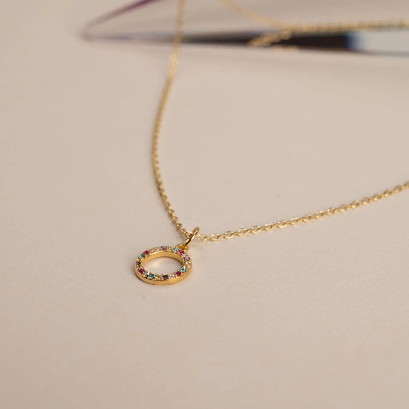 ROBERTA RAINBOW GOLDEN PENDANT - Sisi Copenhagen