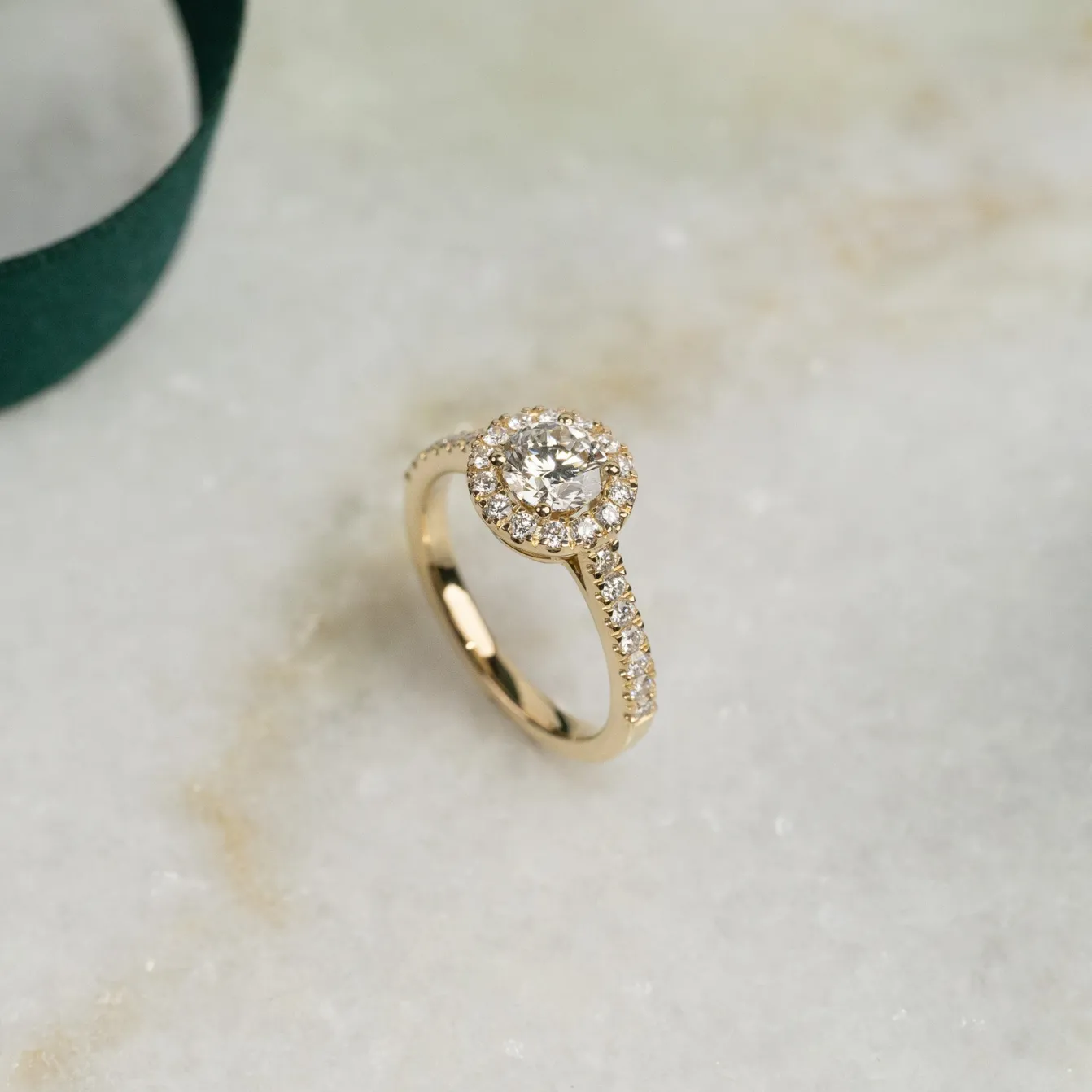 ROUND HALO ALLIANCE DIAMOND RING - 1.2ct - YG