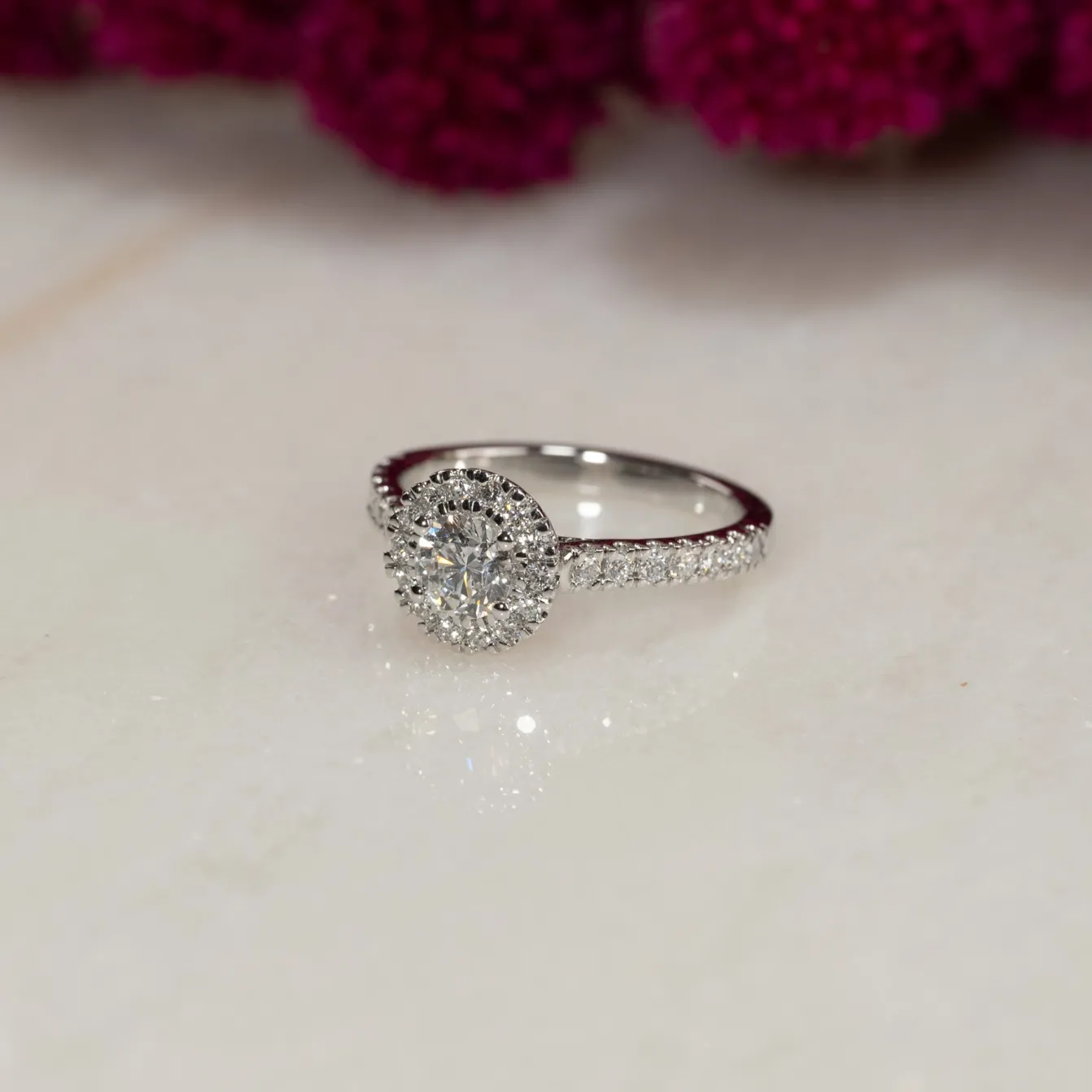 ROUND HALO ALLIANCE DIAMOND RING - 0.85ct - WG