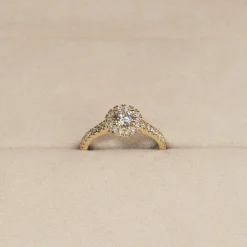 ROUND HALO ALLIANCE DIAMOND RING - 0.85ct - YG