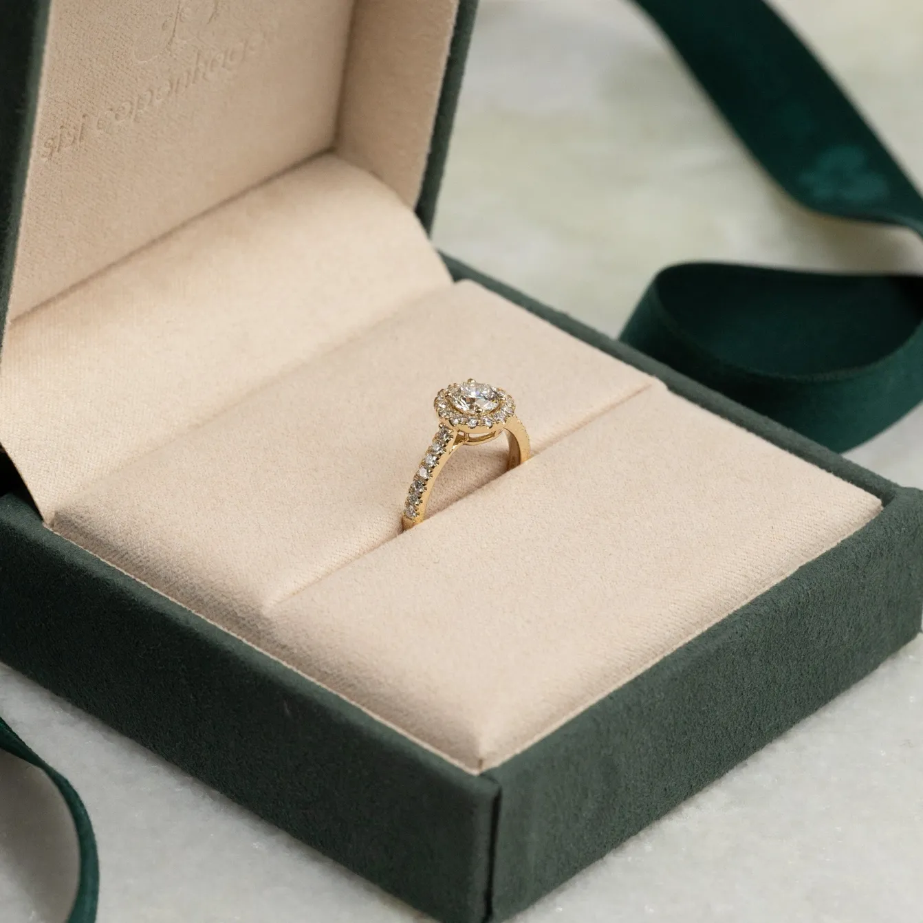 ROUND HALO ALLIANCE DIAMOND RING - 1.2ct - YG