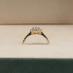 ROUND HALO ALLIANCE DIAMOND RING - 0.85ct - YG