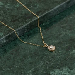 ROUND HALO DIAMOND PENDANT - 0.66ct - YG