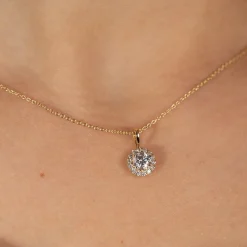 ROUND HALO DIAMOND PENDANT - 0.66ct - YG