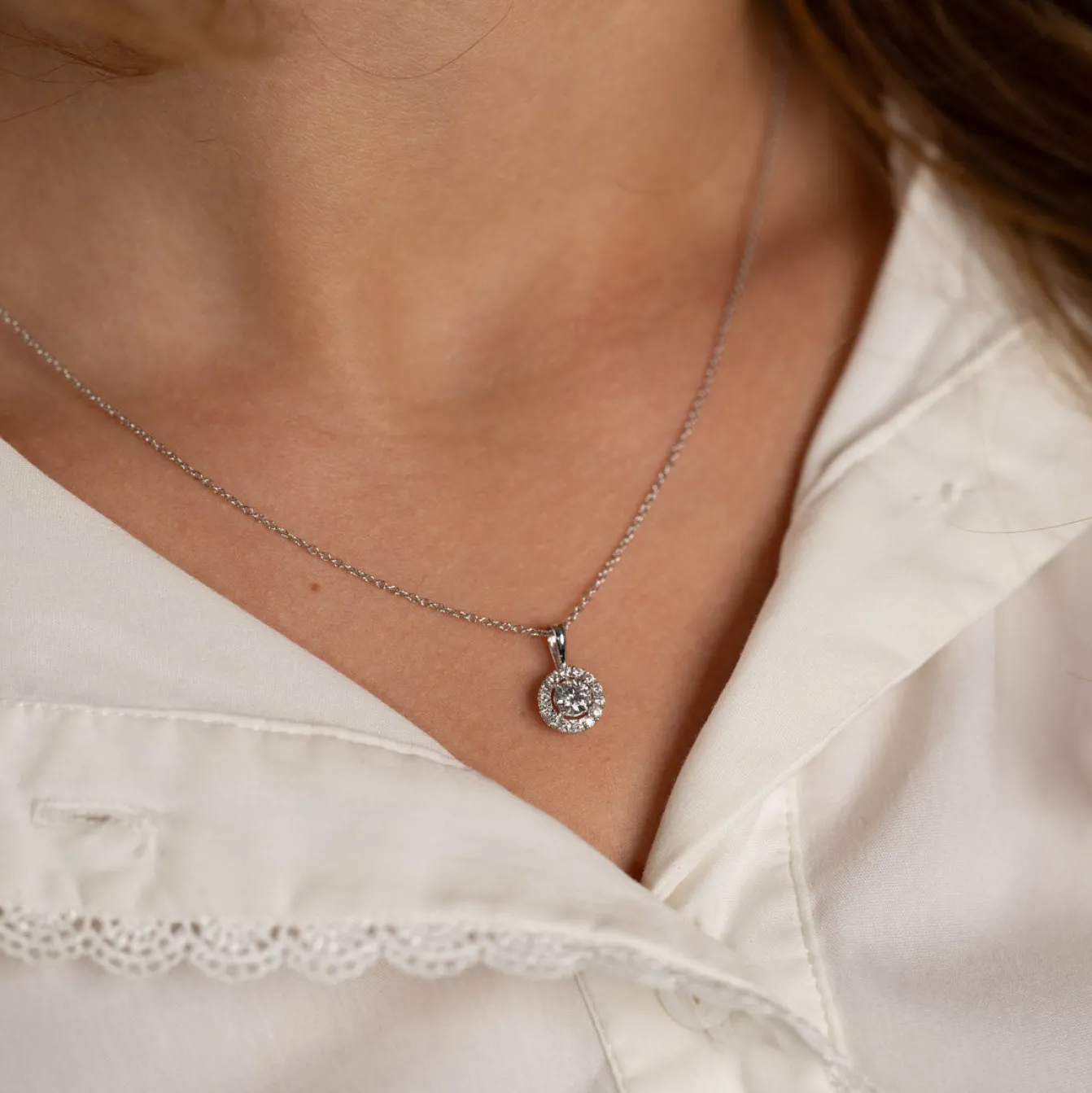 ROUND HALO DIAMOND PENDANT - 0.5ct - WG