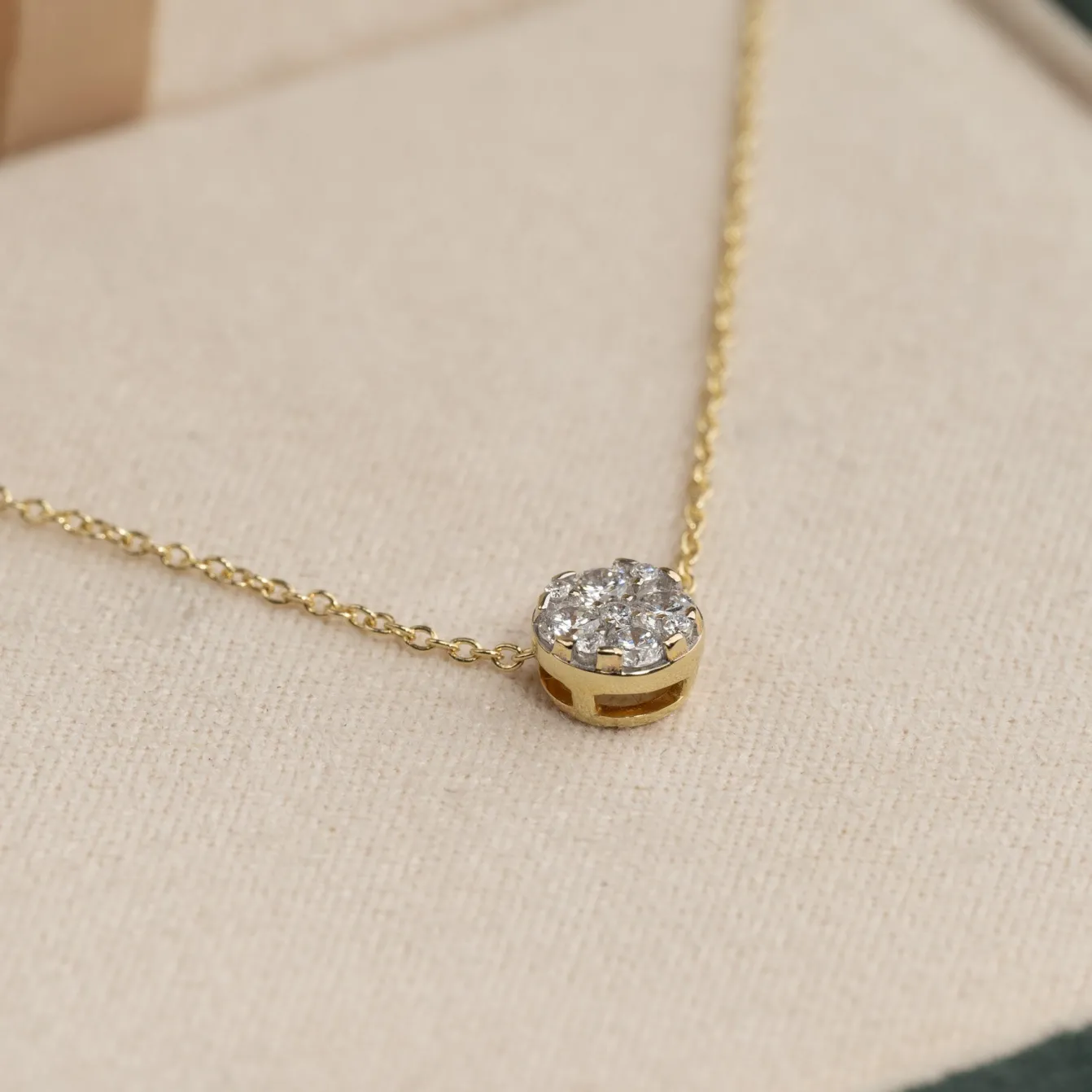 ROUND PAVE DIAMOND PENDANT - 0.2ct - YG