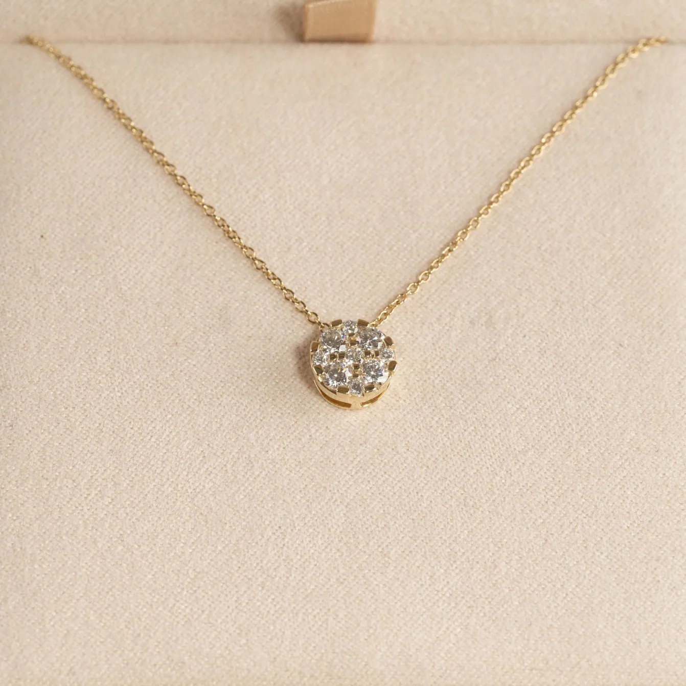 ROUND PAVE DIAMOND PENDANT - 0.45ct - YG