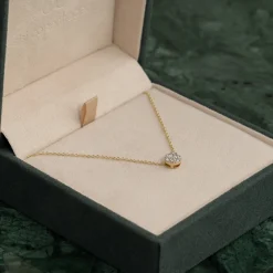 ROUND PAVE DIAMOND PENDANT - 0.2ct - YG