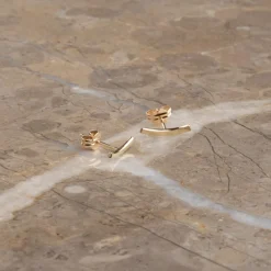 SCARLETT SOLID GOLD STUD EARRING