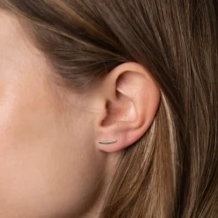SCARLETT SOLID GOLD STUD EARRING