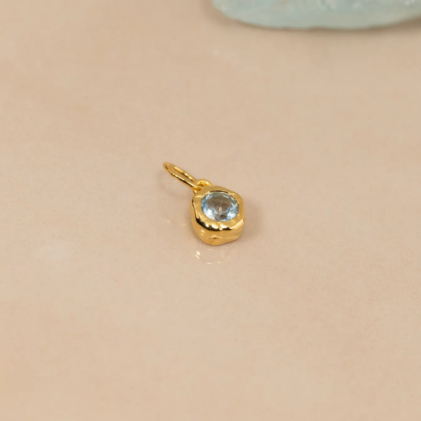 SELENE BLUE TOPAZ GOLDEN PENDANT