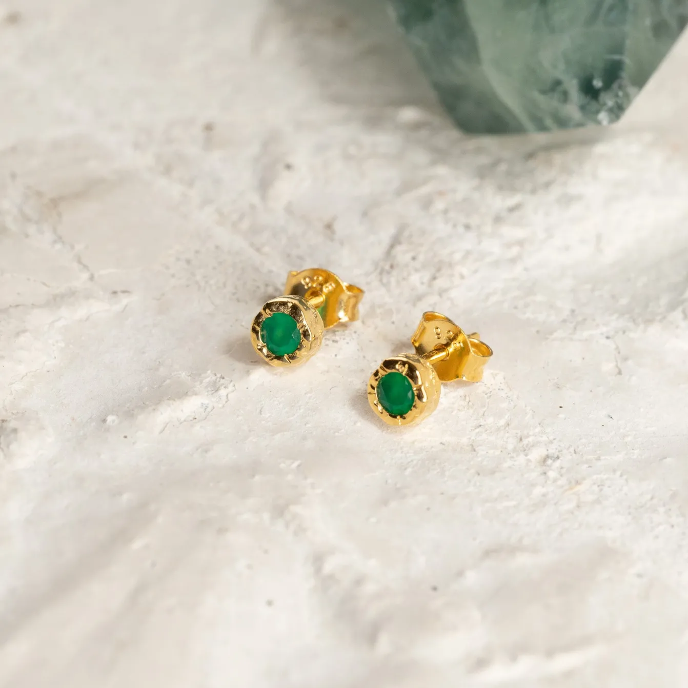 SELENE GREEN AGATE GOLDEN STUD EARRING