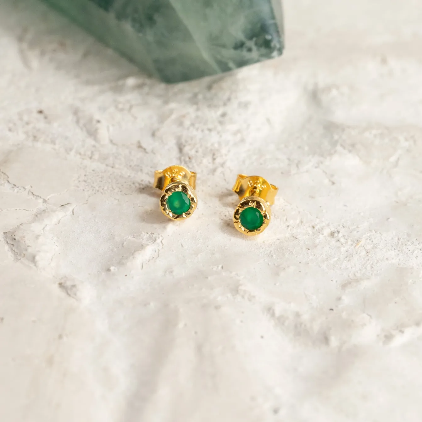 SELENE GREEN AGATE GOLDEN STUD EARRING