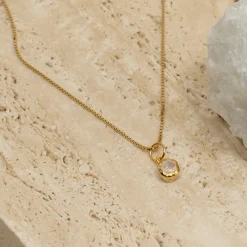 SELENE MOONSTONE GOLDEN PENDANT