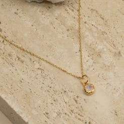 SELENE MOONSTONE GOLDEN PENDANT