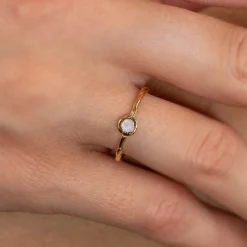 SELENE MOONSTONE GOLDEN RING