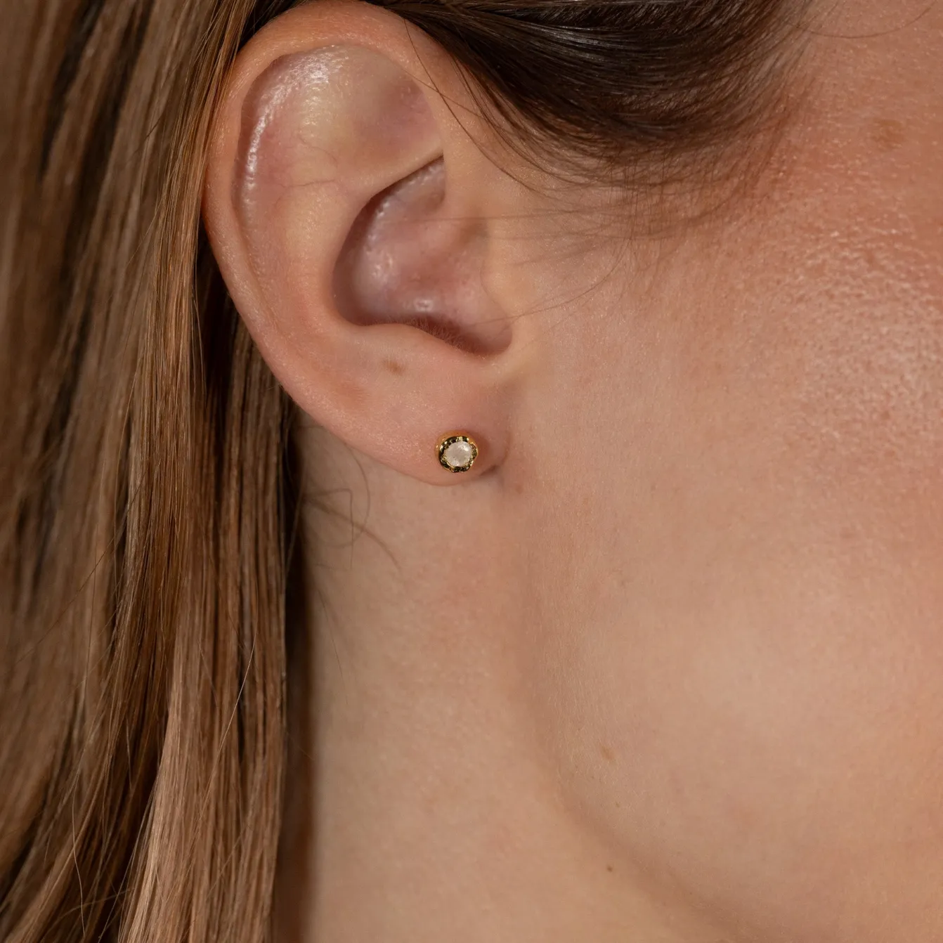 SELENE MOONSTONE GOLDEN STUD EARRING