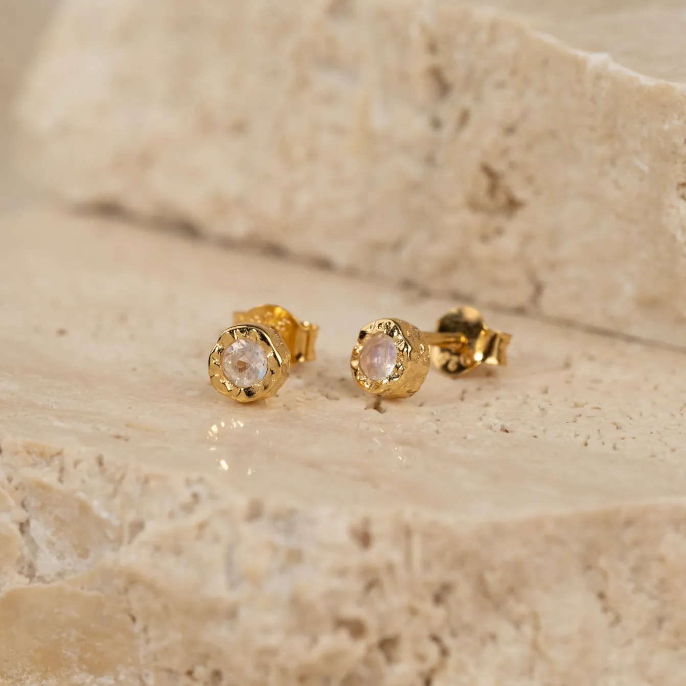 SELENE MOONSTONE GOLDEN STUD EARRING