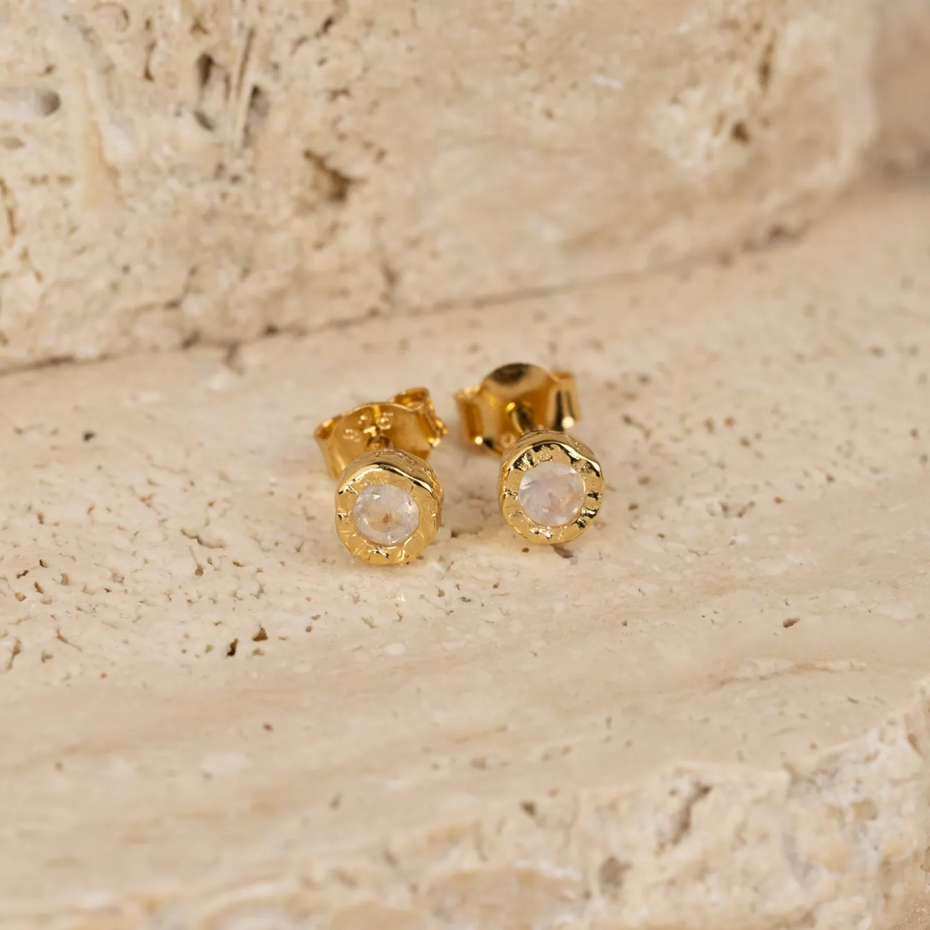 SELENE MOONSTONE GOLDEN STUD EARRING