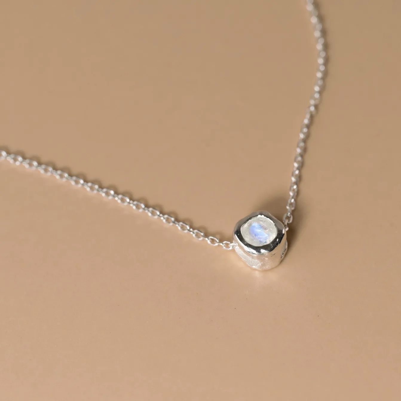 SELENE MOONSTONE SILVER FLOATING PENDANT