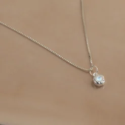 SELENE MOONSTONE SILVER PENDANT