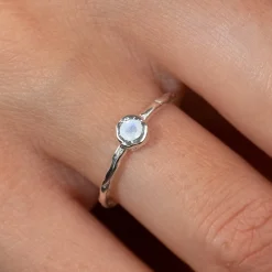 SELENE MOONSTONE SILVER RING