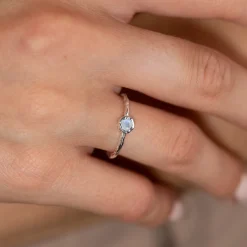 SELENE MOONSTONE SILVER RING