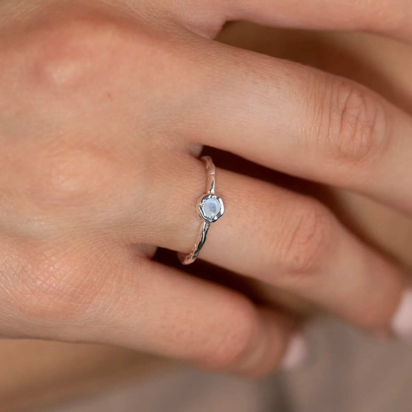 SELENE MOONSTONE SILVER RING