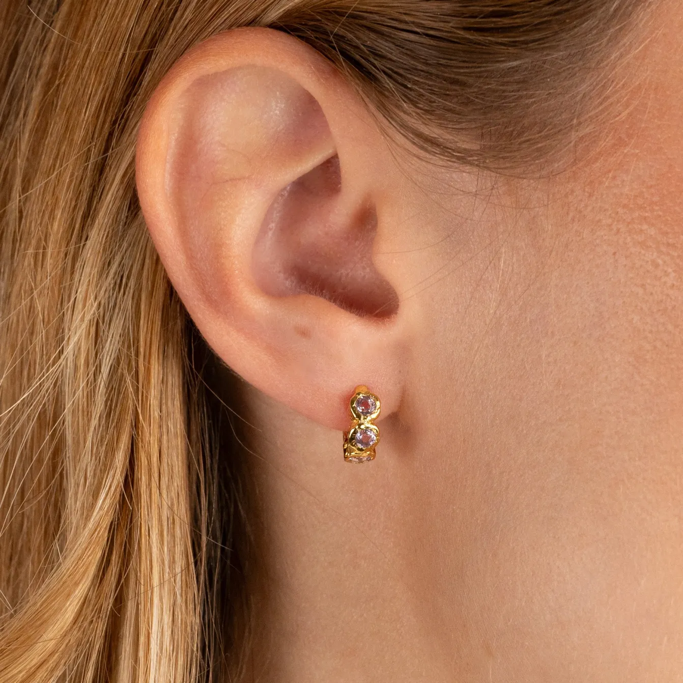 SELENE PURPLE AMETHYST GOLDEN HUGGIE EARRING