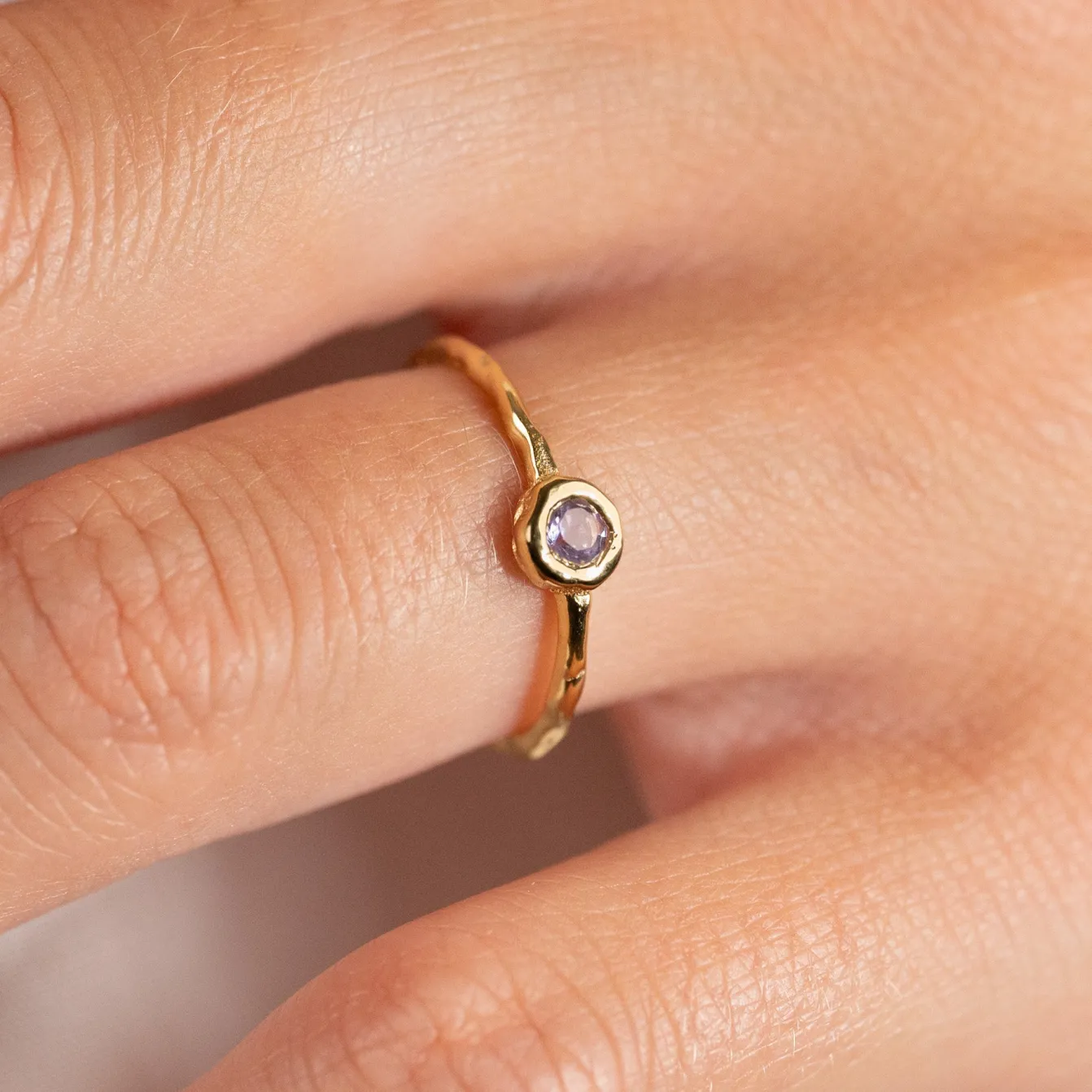 SELENE PURPLE AMETHYST GOLDEN RING