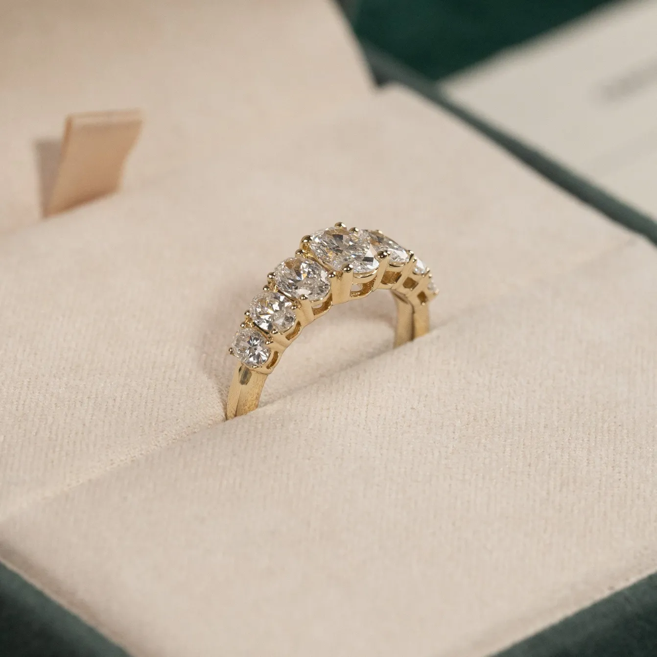 SEVEN STONE OVAL DIAMOND RING - 2.0ct - YG