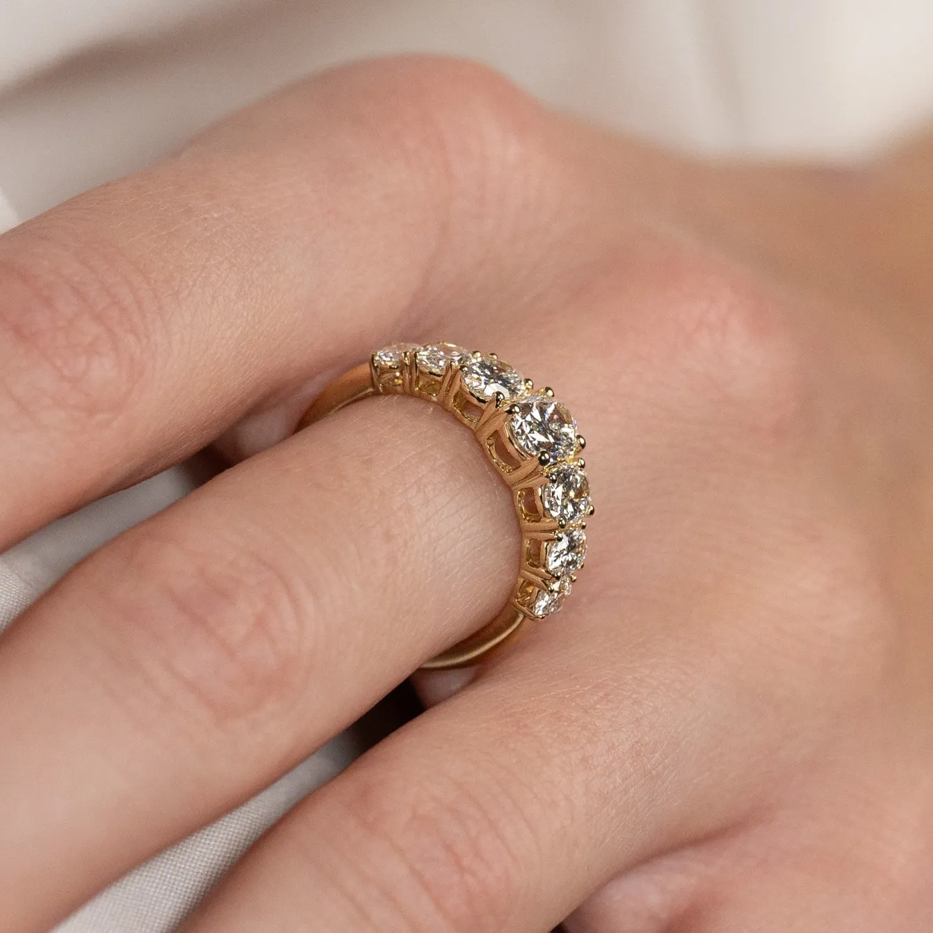 SEVEN STONE OVAL DIAMOND RING - 2.0ct - YG